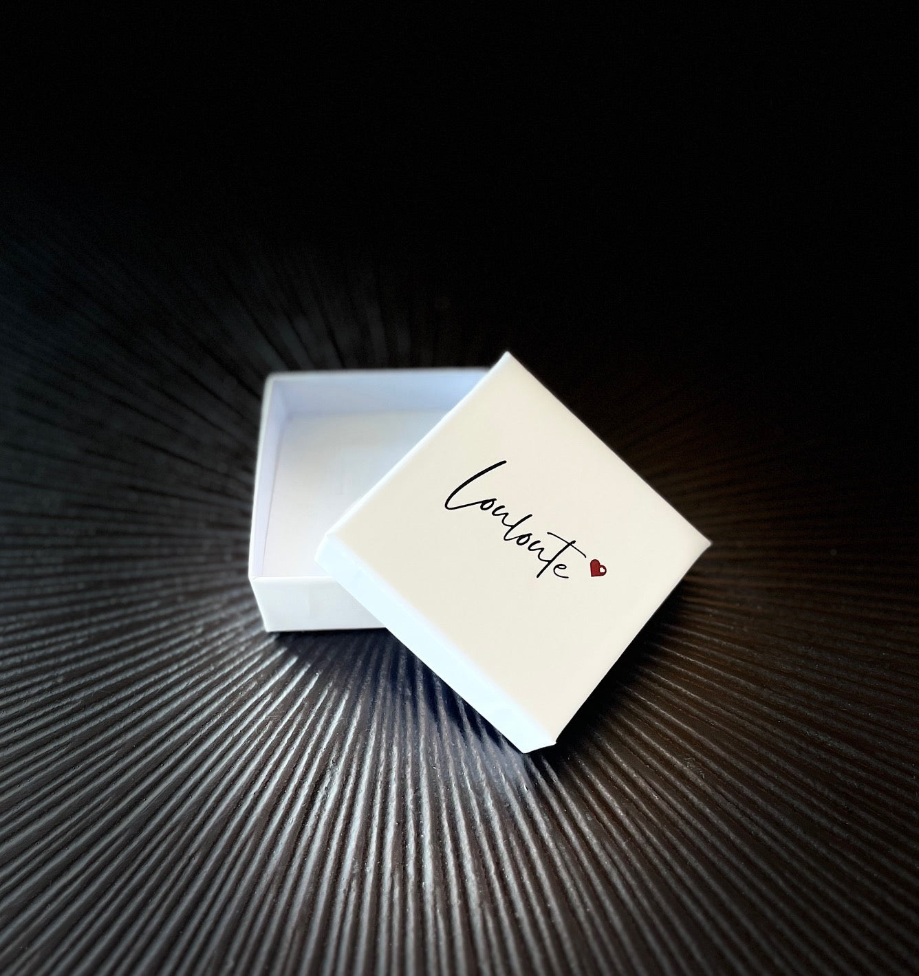 Boucles d'oreille chic marron