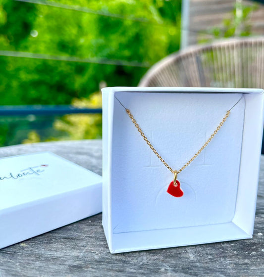 Collier Ras du cou cœur rouge