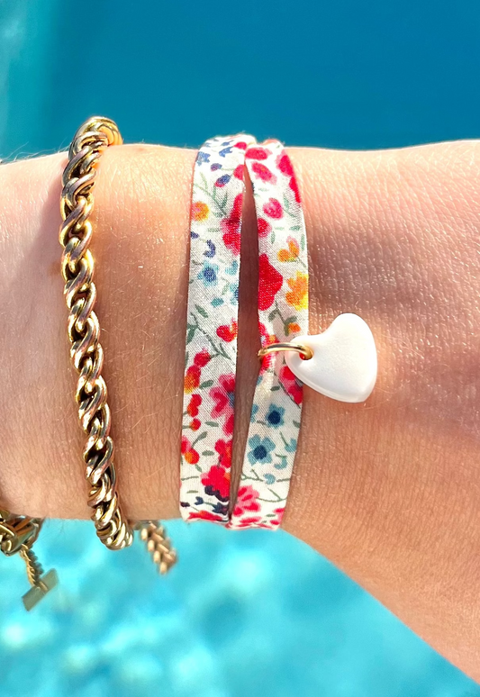 Bracelet tissu fleuri multicolore, pendentif en céramique