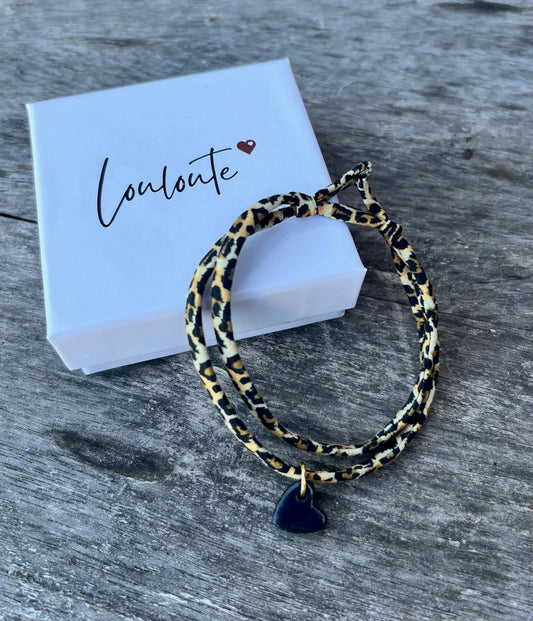 Bracelet tissu Léopard coeur noir