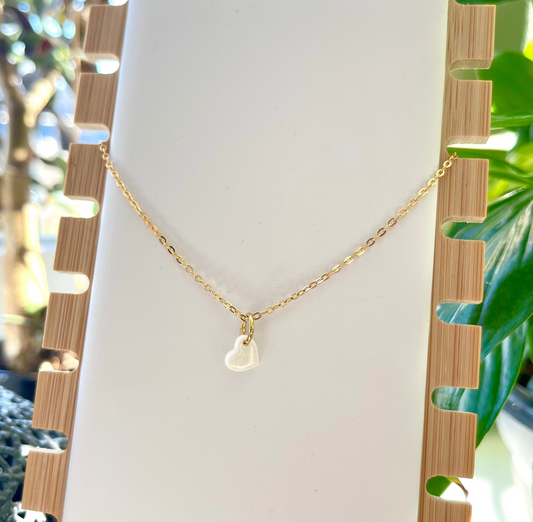 Collier Ras du cou cœur blanc