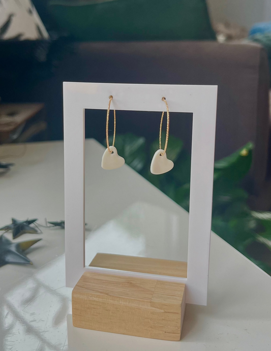 Boucles d'oreille coeur blanc en céramique